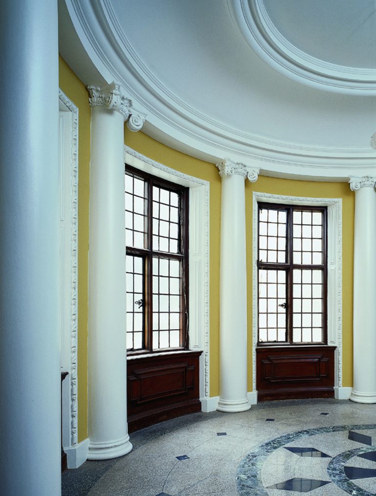 Holborn Hall, 193-197 High Holborn, London lobby