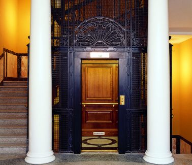 Holborn Hall, 193-197 High Holborn, London lift